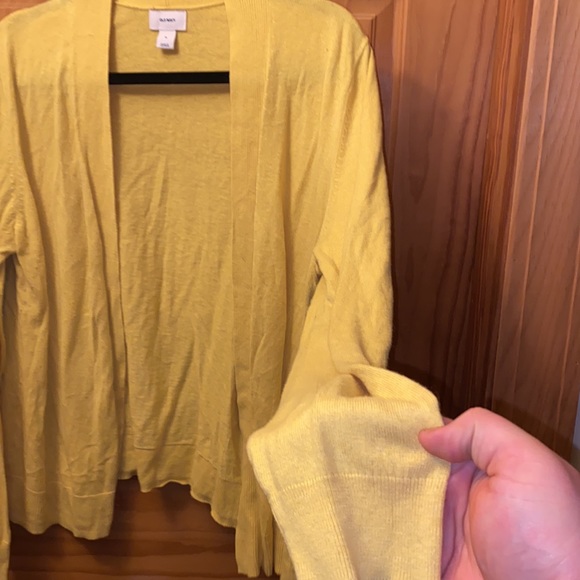 Yellow cardigan - Picture 3 of 5